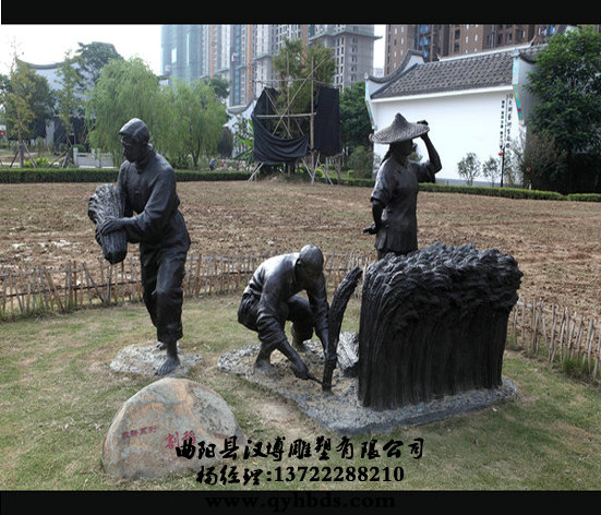 �������