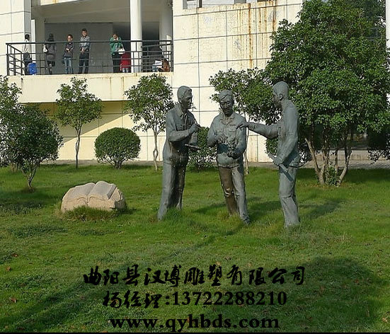 �������